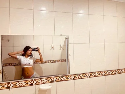 PaolaB_g Drip, drip... Coming to play? 💦 Gambar 4