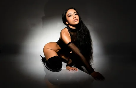 Leslie_Bussh_ happy and sexy new year Εικόνα 4