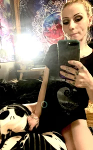 TeenyDoll Public  2টি ছবি