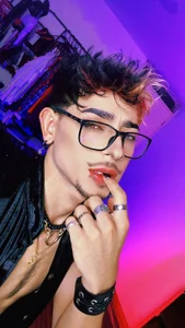 dominik_eclipsex BROKEN GLASSES зображення 2