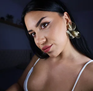 Public od AllyVoss  3 snímek