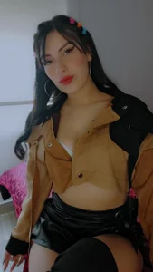 LucianaTomson a doll Pic 6