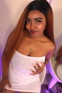 AshleyyMiiller Dark skin Kuva 4