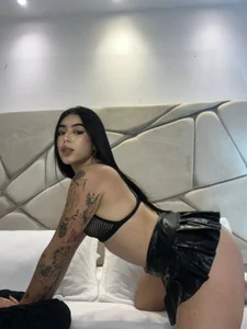 zoee_jackson more skirt Immagine  2