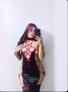 maazikeenxCosplay 😈图片 3