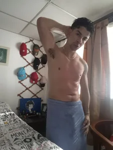 venusfranco_94: hot ( 2 фото)