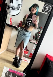 shes_creepy Public slika 3