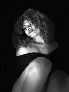 Mara-Bella Public Pic 4