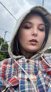 KateBurlesk__ Public - {count, plural, one {תמונה אחת} two {שתי תמונות} many {# תמונות} other {# תמונות}}