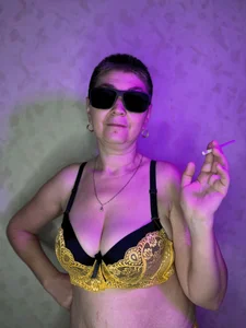 RoseStarr my new orange bra Immagine  4