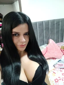 CurvySara1 Public Immagine  6