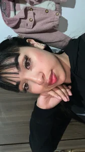 Zdjęcia IsabellRodriguez18 Public:  4