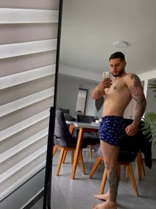 dominic_de_luca kullanıcısının Mmmm for u albümü -  9 fotoğraf