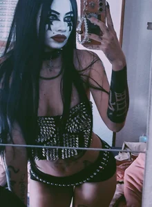 _sakae_ 𝕮𝖑𝖆𝖚𝖉𝖎𝖆 𝖗𝖊𝖖𝖚𝖎𝖊𝖒 𝖈𝖍𝖊𝖛𝖆𝖑𝖎𝖊𝖗 𝖛𝖆𝖒𝖕𝖎𝖗𝖊 𝖈𝖔𝖒𝖎𝖈 Pic 7