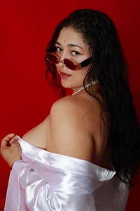 meikochoe Get comfy and closer to me babe 🛀🏻😘 Pic