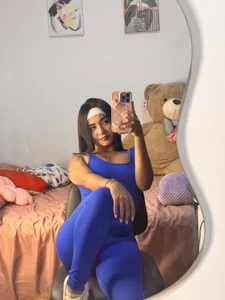 jailyncam_ 🍓🦋☀️  5. fénykép