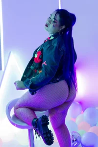 lilith_velvet_ Public Foto 5