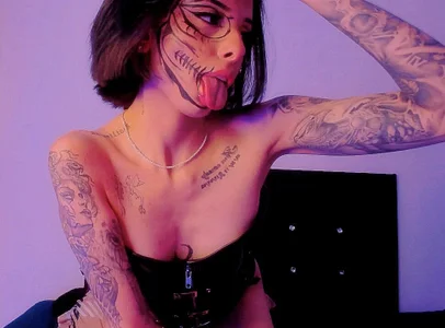 ChloeAddamss My first halloween makeup.👻🤩 Kuva 4