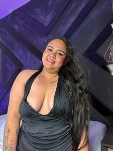 talia_florez_ I have a surprise for you. Pic 4