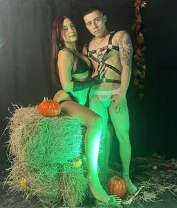 sainix_ couple in halloween mood Pic