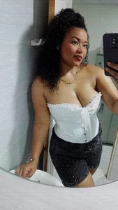 Ayana_Bennet Public slika 2