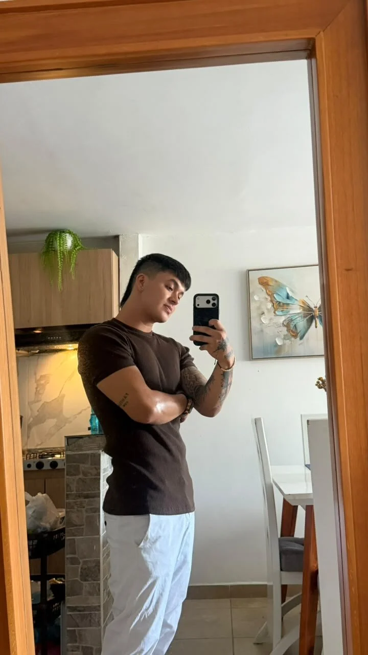 Foto em tendência de Christopher_strongg 2952