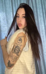 Miss__Linn 𝒇𝒓𝒆𝒔𝒉 𝒑𝒊𝒄𝒔 Foto