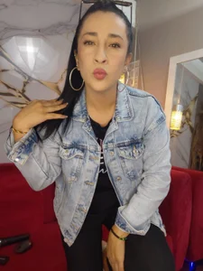 Bella_williamss_ Sexy milf slika 4
