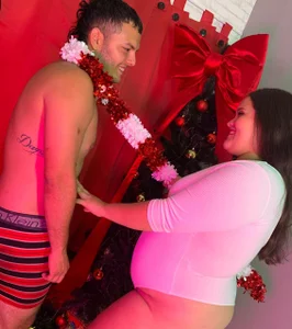 Valeria_AndJones Merry Christmas Pic 3