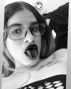 arielbelfly-FISTING Public Pic