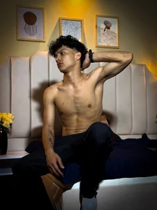 ArezVozz Public Pic