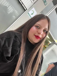 saray_tayylor Casual Poză 4