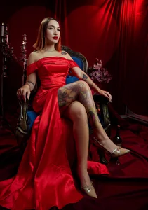 LilithAsmodeus_ Surrender to the mystery. 🔥🪽🪽🔴 사진 2