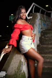 IsabellaBromsS Public Pic 2