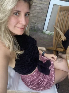 lindy94 Public Pic 4
