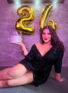 zaphiro_skye 🎂🎁🎉¡​HAPPY ​BIRTHDAY ​TO ​ME!🎂🎁🎉 Poză 5