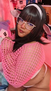 Public od MissCurvyTop  4 snímek