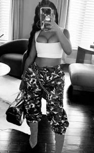 Public de ninaperry777  5 Imagens