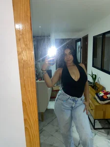 Mara_Betancurt Sexy girl Pic 3