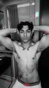 The gym boy ♨️ Marked body and muscles de MattFiore  3 Imagens