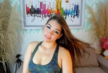 SofiaRivera1 Would you like to taste what I have here under my dress? 😘😋 Εικόνα 2