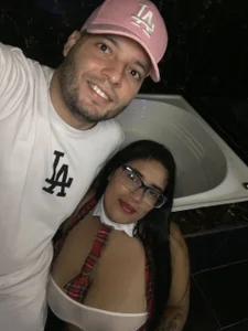 Bonnie_and_wizkhalのHot Coupleの 2枚の写真