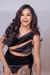 ChloeAsian Photoshoot Foto 5