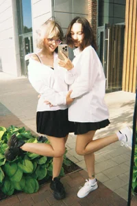 Layla_MuurKate and Molly图片 4