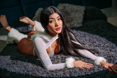 CaseyPiierce Happy start of the year wishes you cute casey Εικόνα