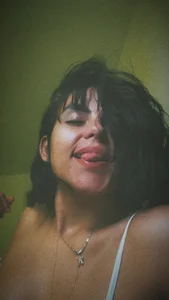 Public od karolainvalentina  3 snímek