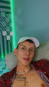05stiv Free Pic
