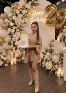 Ariaa_noir Birthday Pic