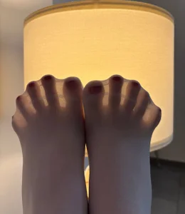 white stockings✨ de KellieBanshe  2 Imagens
