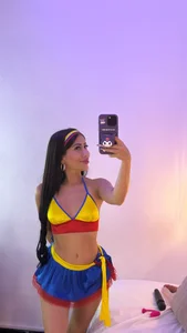 I AM FROM COLOMBIA 🇨🇴 💛💙❤️ od MelanieHillss  2 snímek